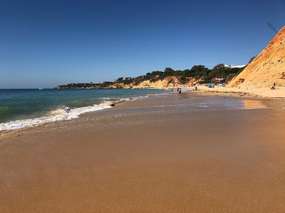 Praia perto do Apartamento Balaia em Albufeira