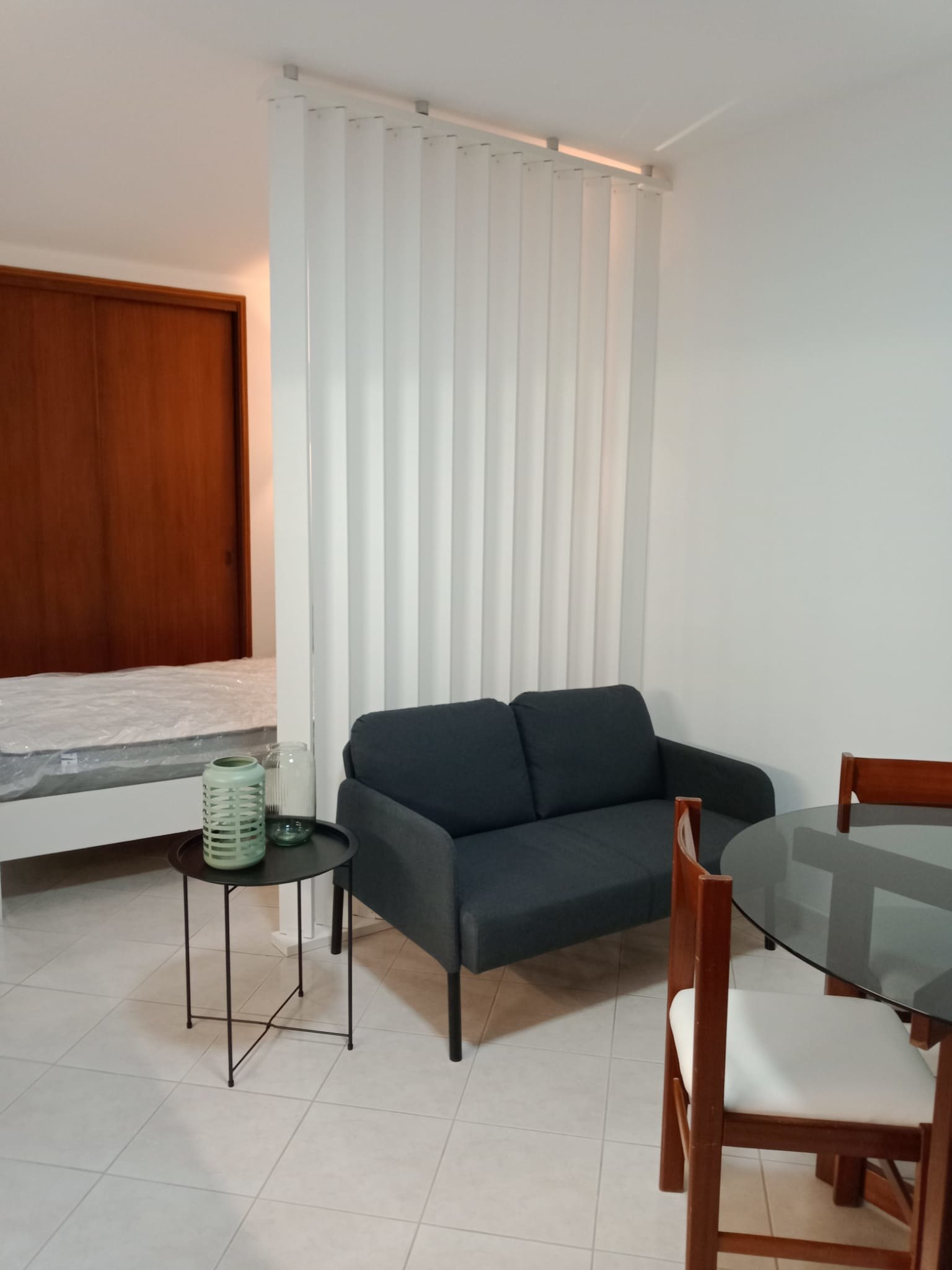 Sala do Apartamento Balaia com luz natural