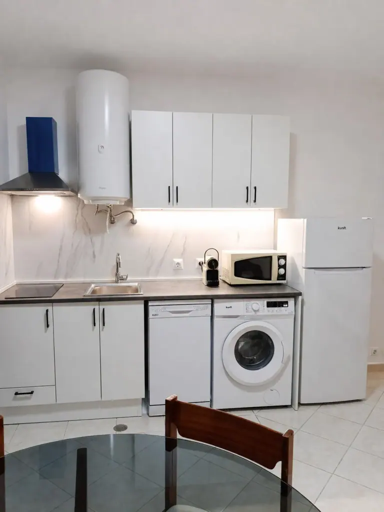 Detalhe da kitchenette do Apartamento Balaia