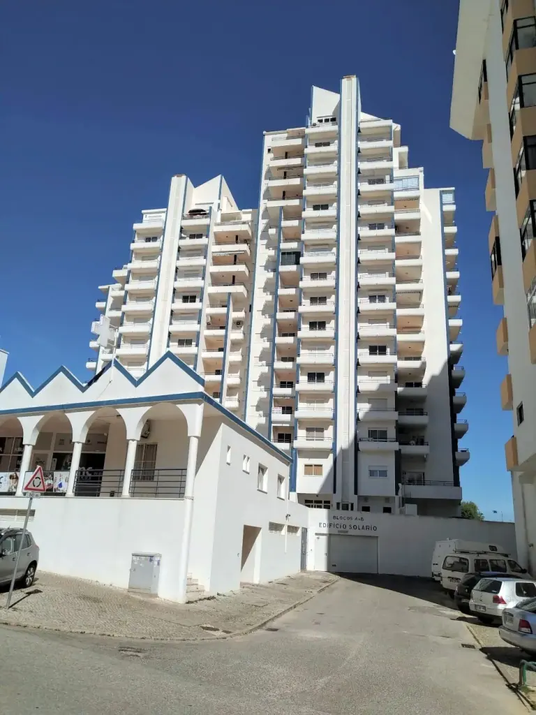 Edifício do condomínio da Casa Tartaruga